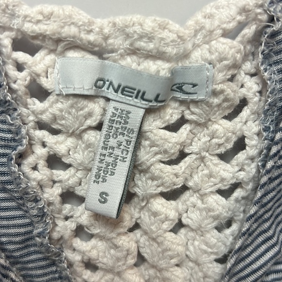 O’neil Top - Picture 3 of 4
